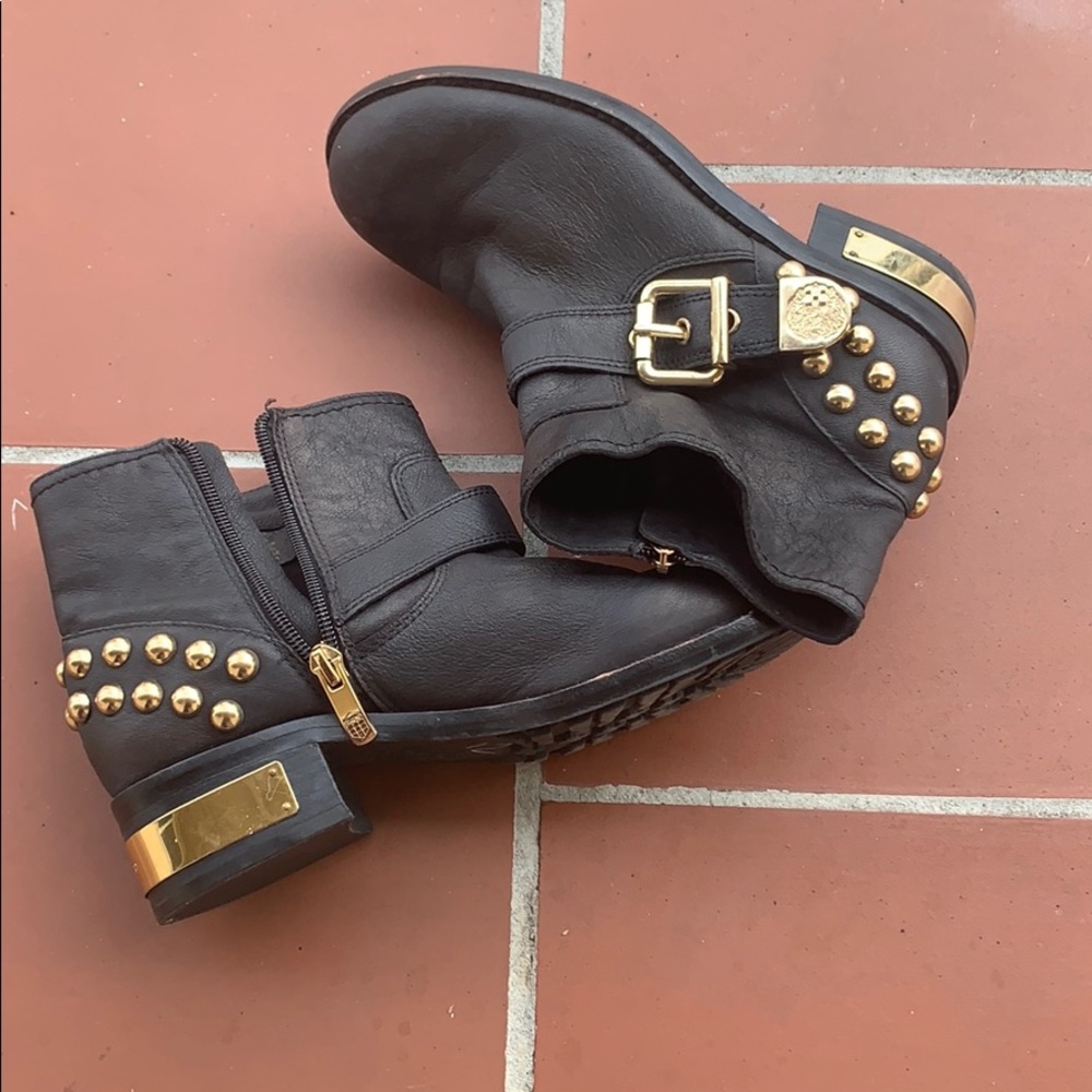 vince camuto gold stud boots sz 5.5